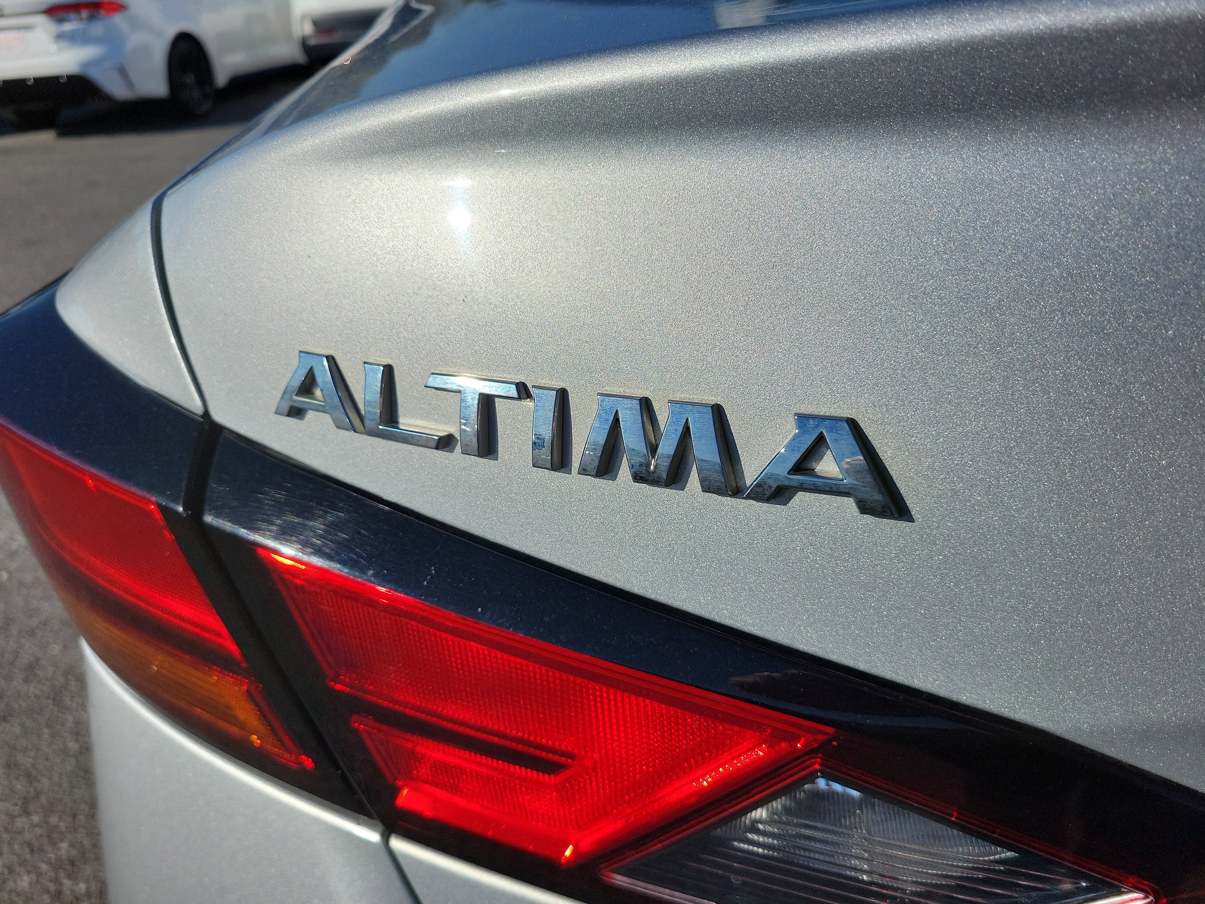 Used 2019 Nissan Altima 2.5 SV image 10