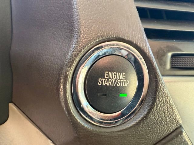 Used 2020 Chevrolet Suburban Premier image 24