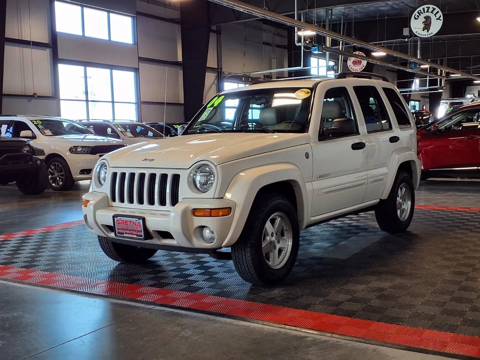 Used 2004 Jeep Liberty Limited w/ Trailer Tow Group AWD/4WD image 3