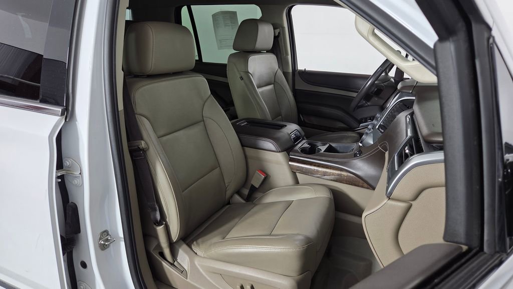 Used 2018 Chevrolet Tahoe LT w/ LT Signature Package AWD/4WD image 36
