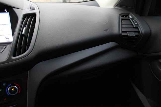 Used 2017 Ford Escape SE w/ Equipment Group 201A image 21