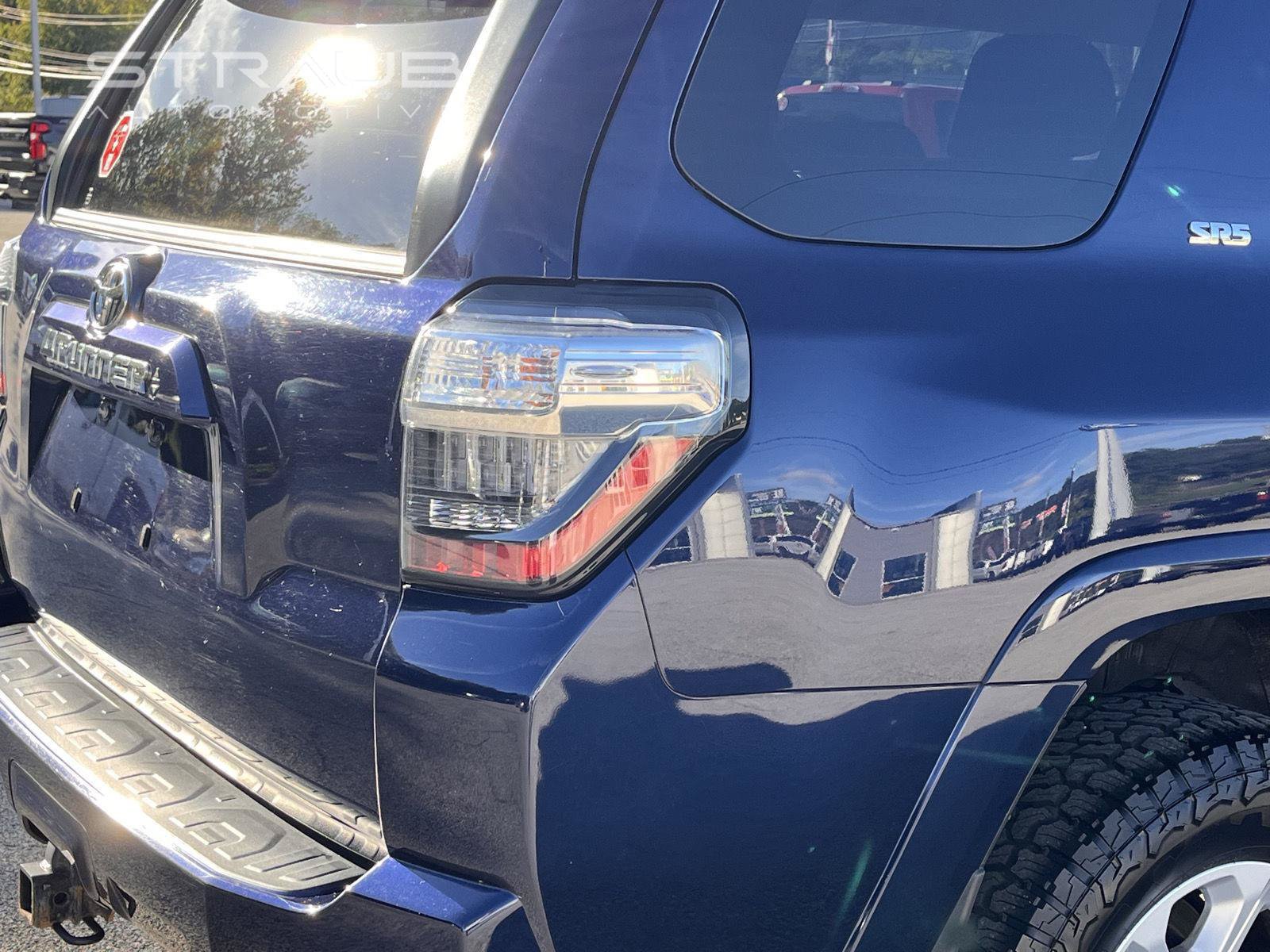 Used 2023 Toyota 4Runner SR5 AWD/4WD image 7