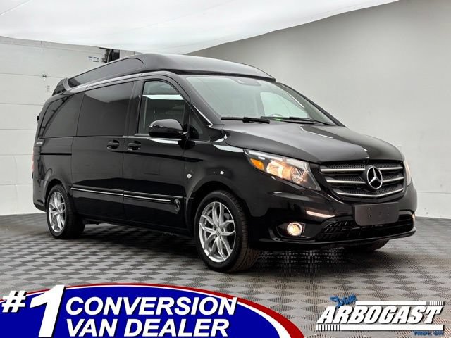 Used 2019 Mercedes-Benz Metris Passenger image 1