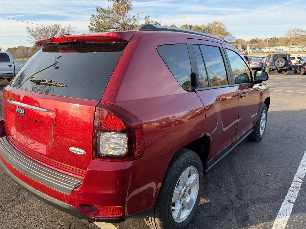 Used 2017 Jeep Compass Latitude image 8