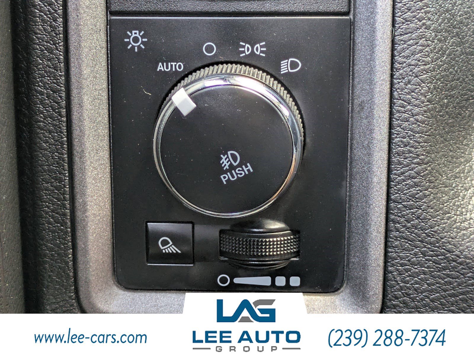 Used 2019 RAM 1500 Express AWD/4WD image 17