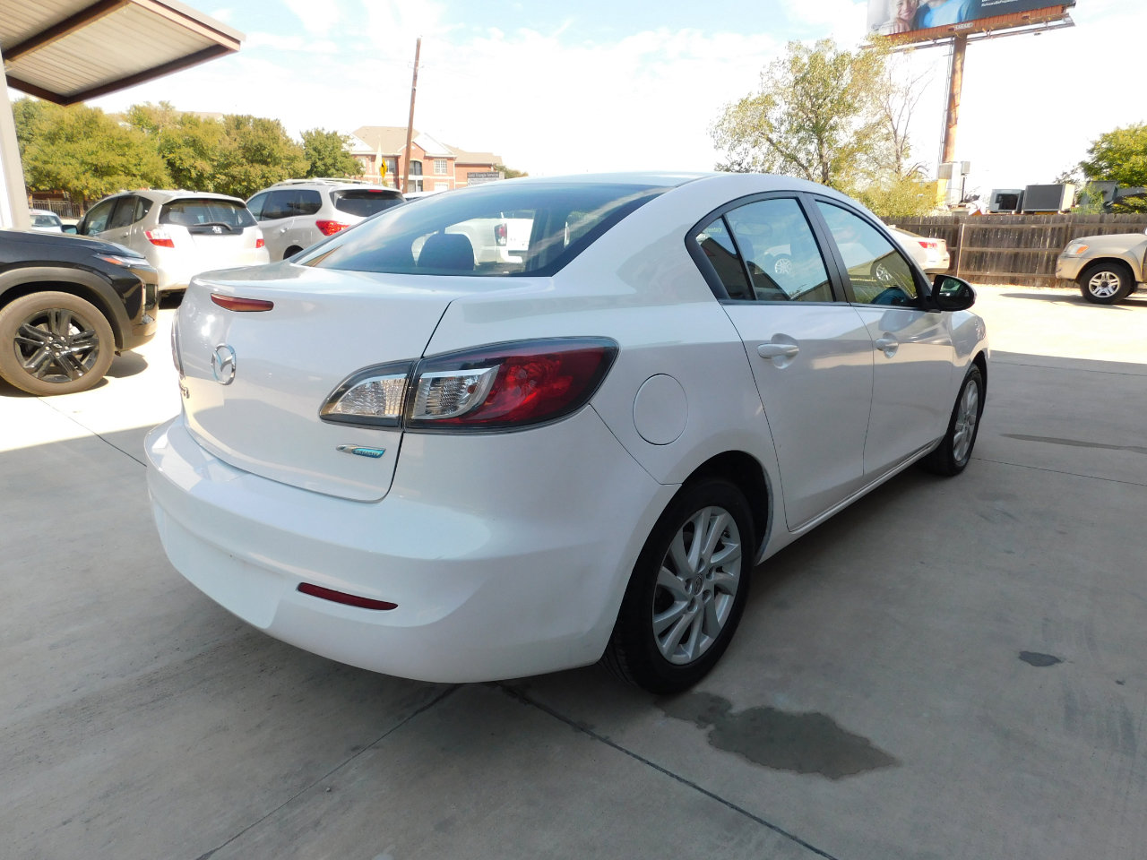 Used 2012 MAZDA MAZDA3 i Touring image 8