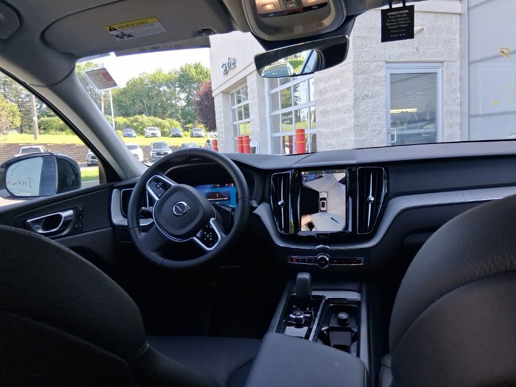 Used 2025 Volvo XC60 T8 Plus w/ Climate Package AWD/4WD image 26