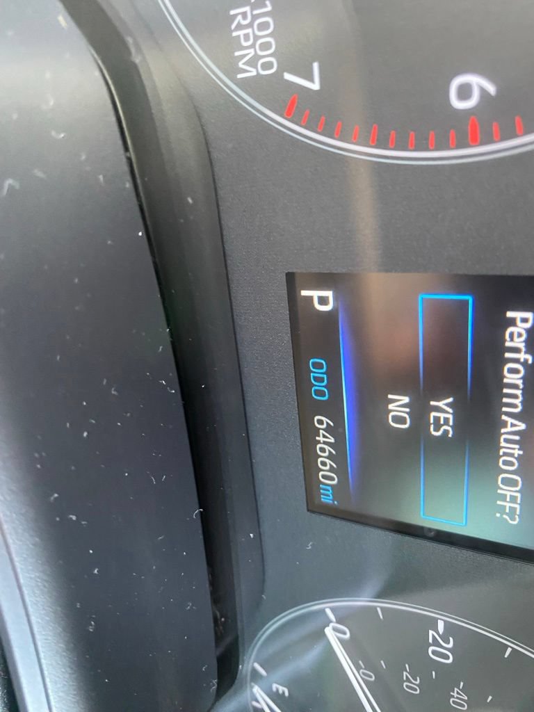 Used 2023 Toyota Corolla LE w/ LE Convenience Package FWD image 5