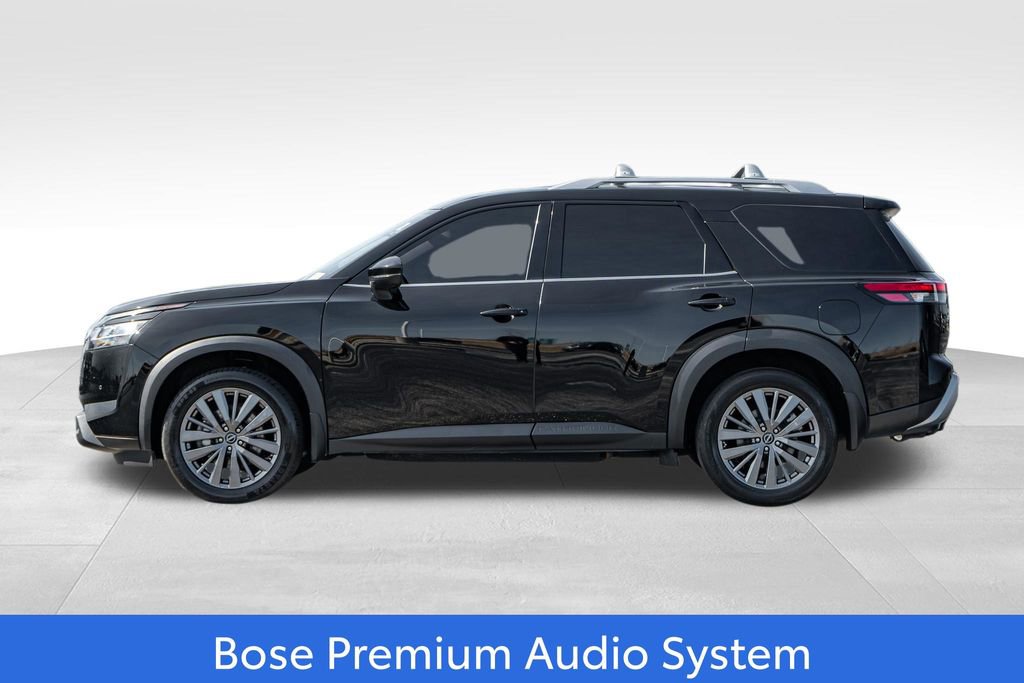 Used 2023 Nissan Pathfinder SL w/ SL Premium Package AWD/4WD image 4