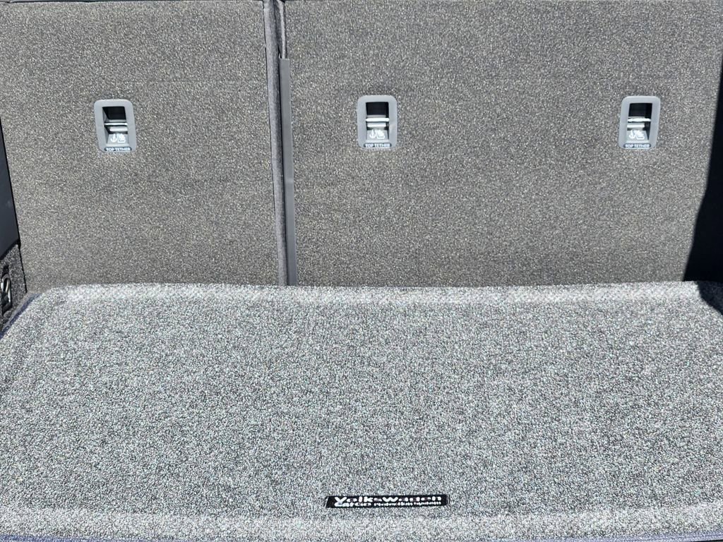 New 2026 Volkswagen Tiguan SE image 33