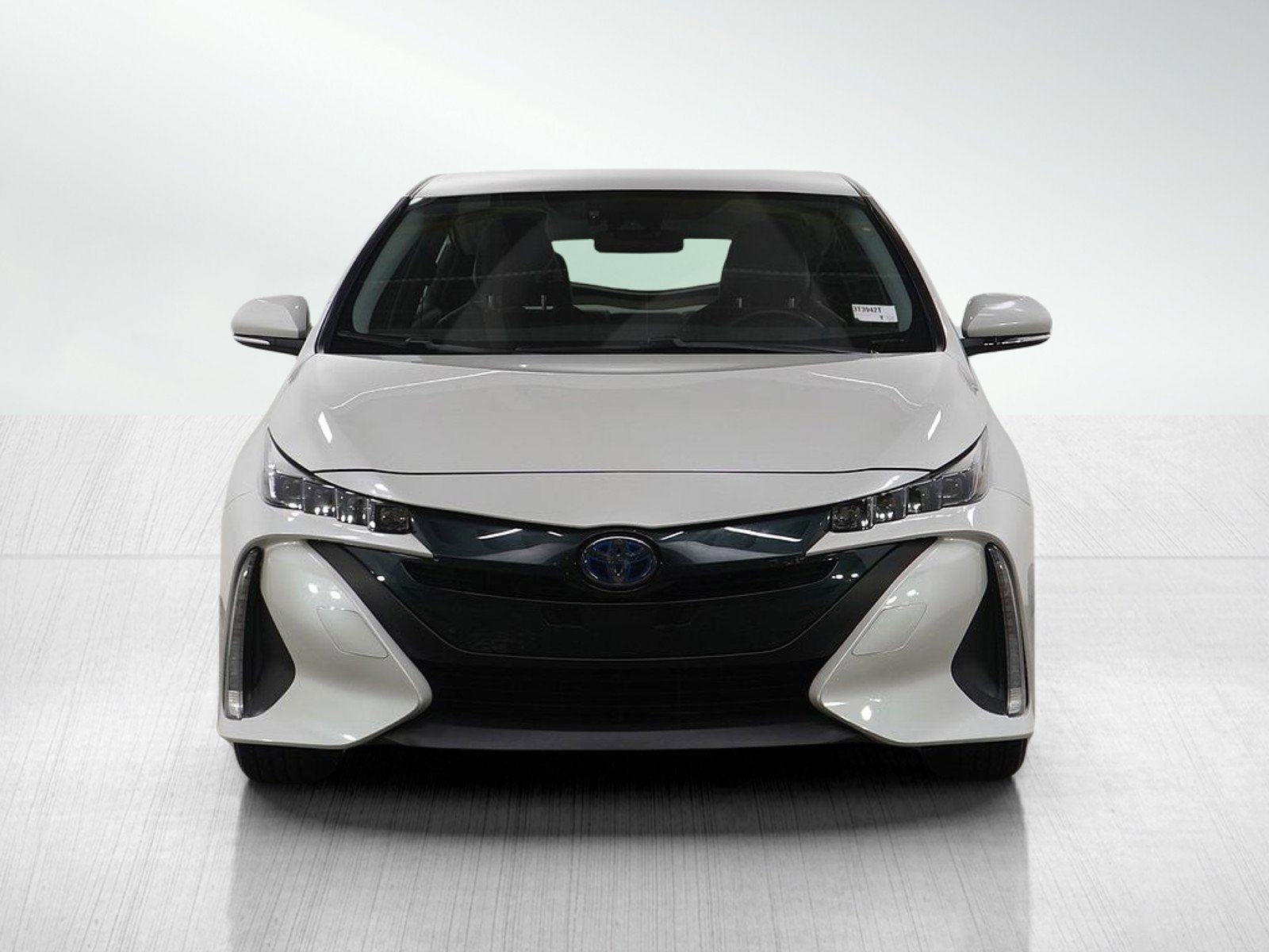 Used 2018 Toyota Prius Prime Premium image 8