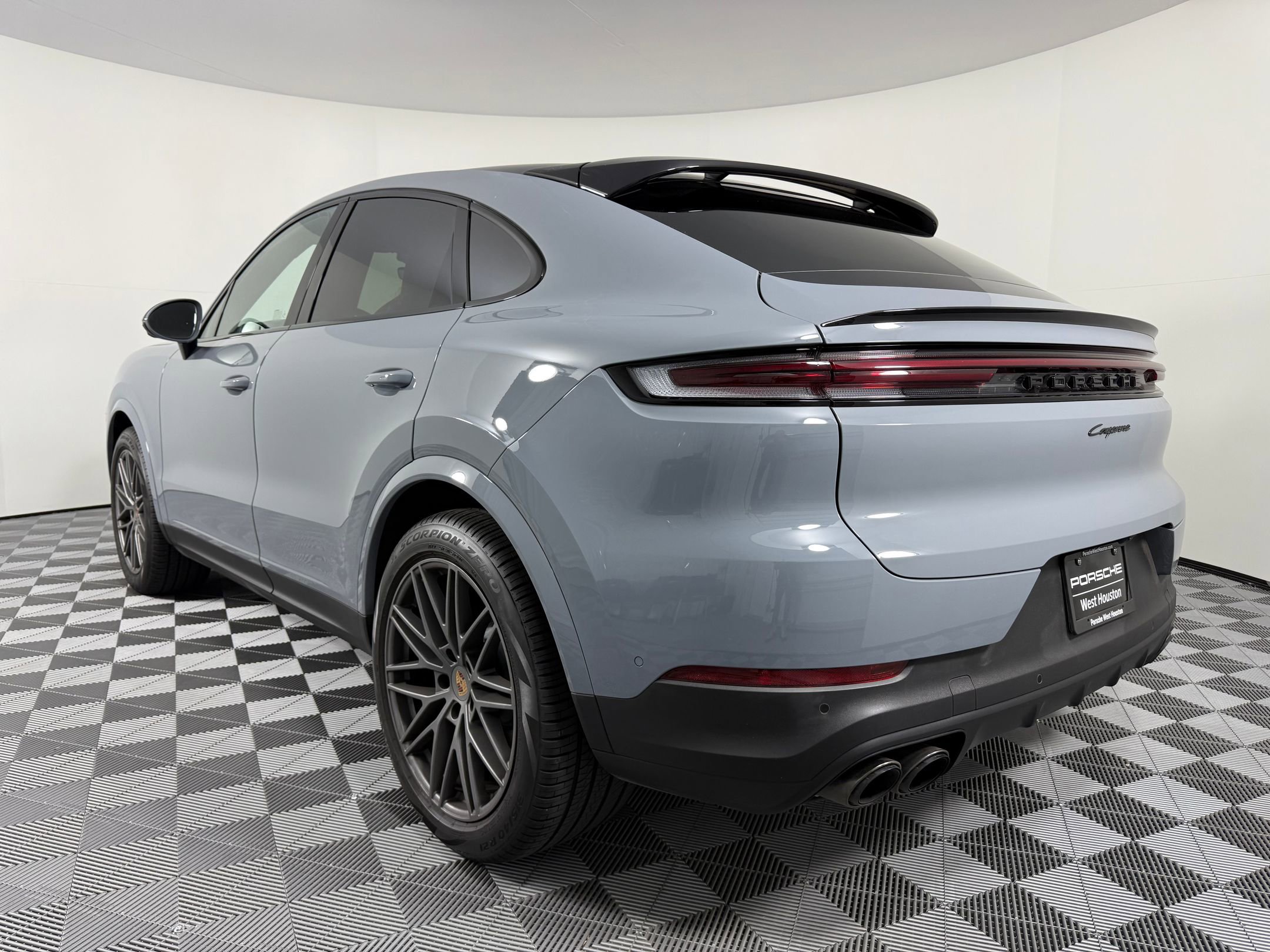 New 2026 Porsche Cayenne Coupe image 3