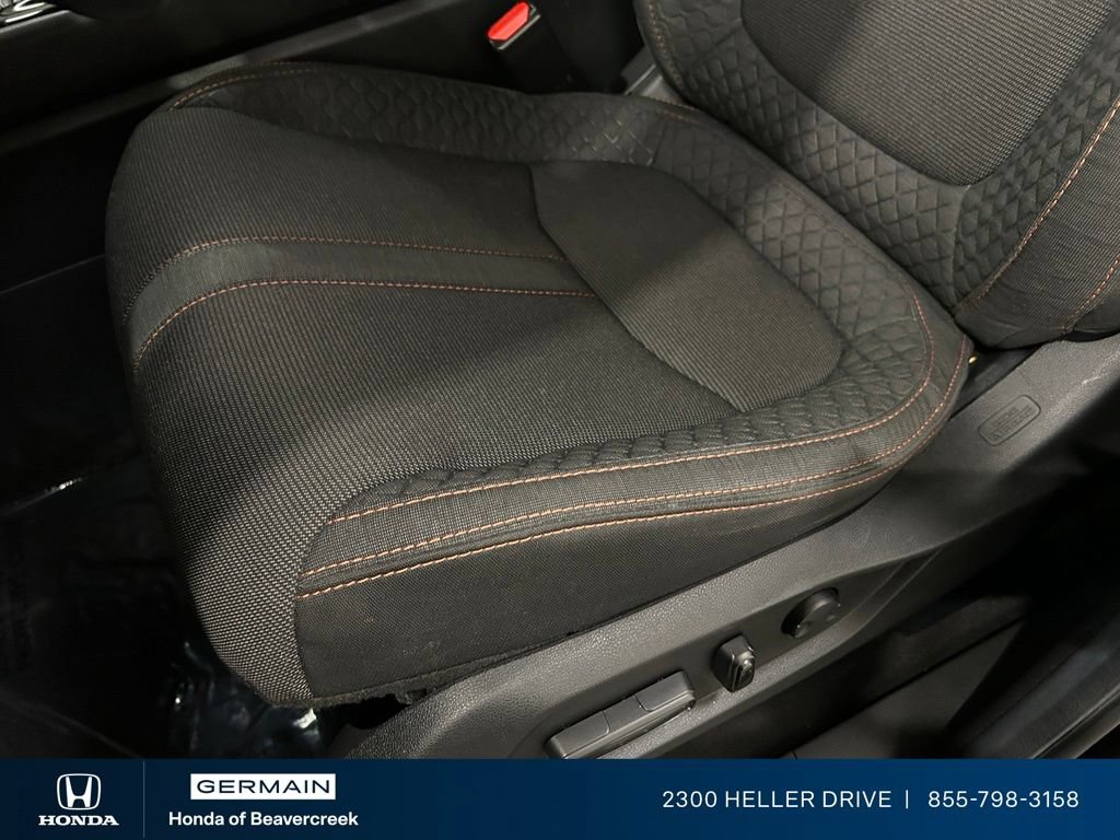 Used 2025 Honda Pilot Sport image 19