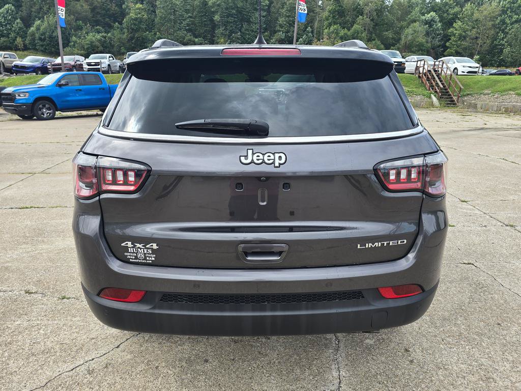 Used 2021 Jeep Compass Limited w/ Elite Interior Group AWD/4WD image 4