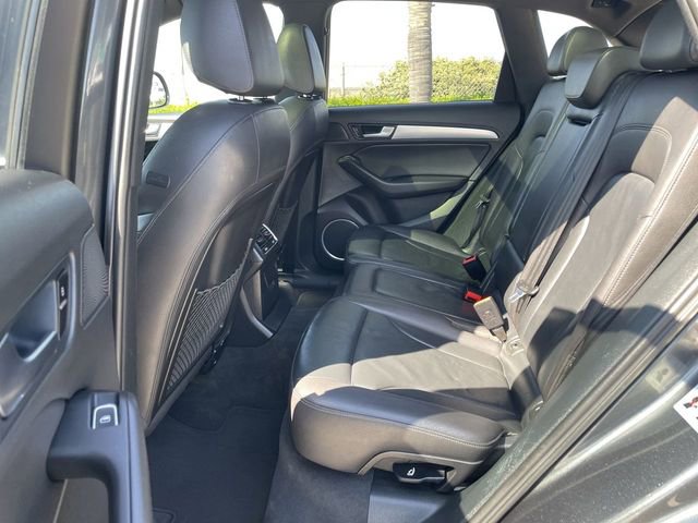 Used 2017 Audi Q5 2.0T Premium Plus w/ Technology Package image 27