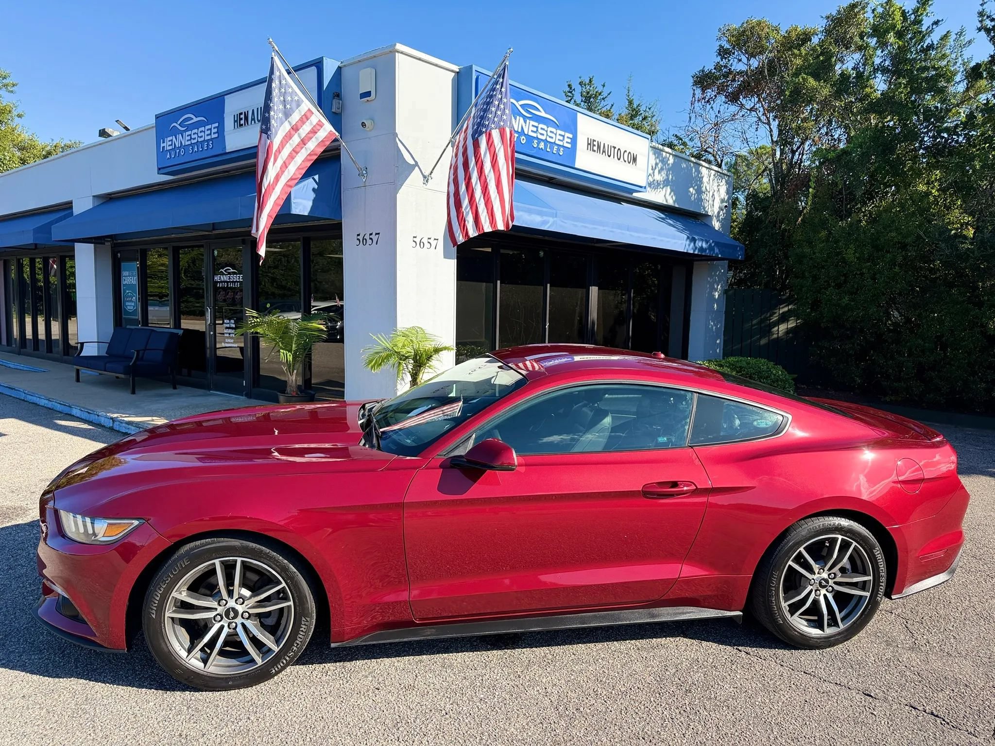 Used 2015 Ford Mustang Premium w/ Equipment Group 201A RWD image 19