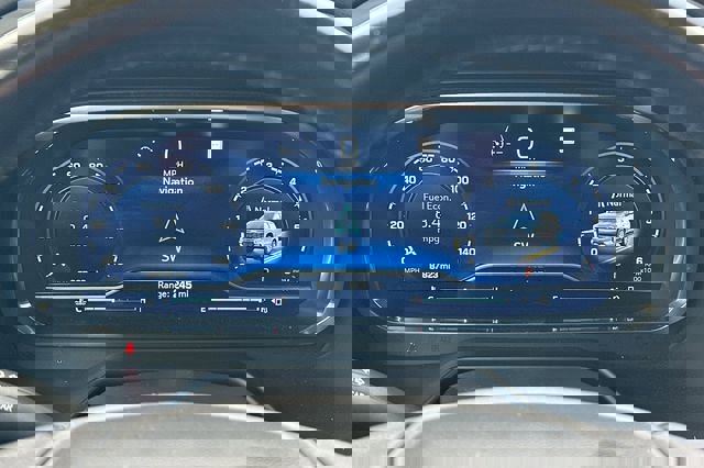 Used 2023 Chevrolet Suburban Premier RWD image 28