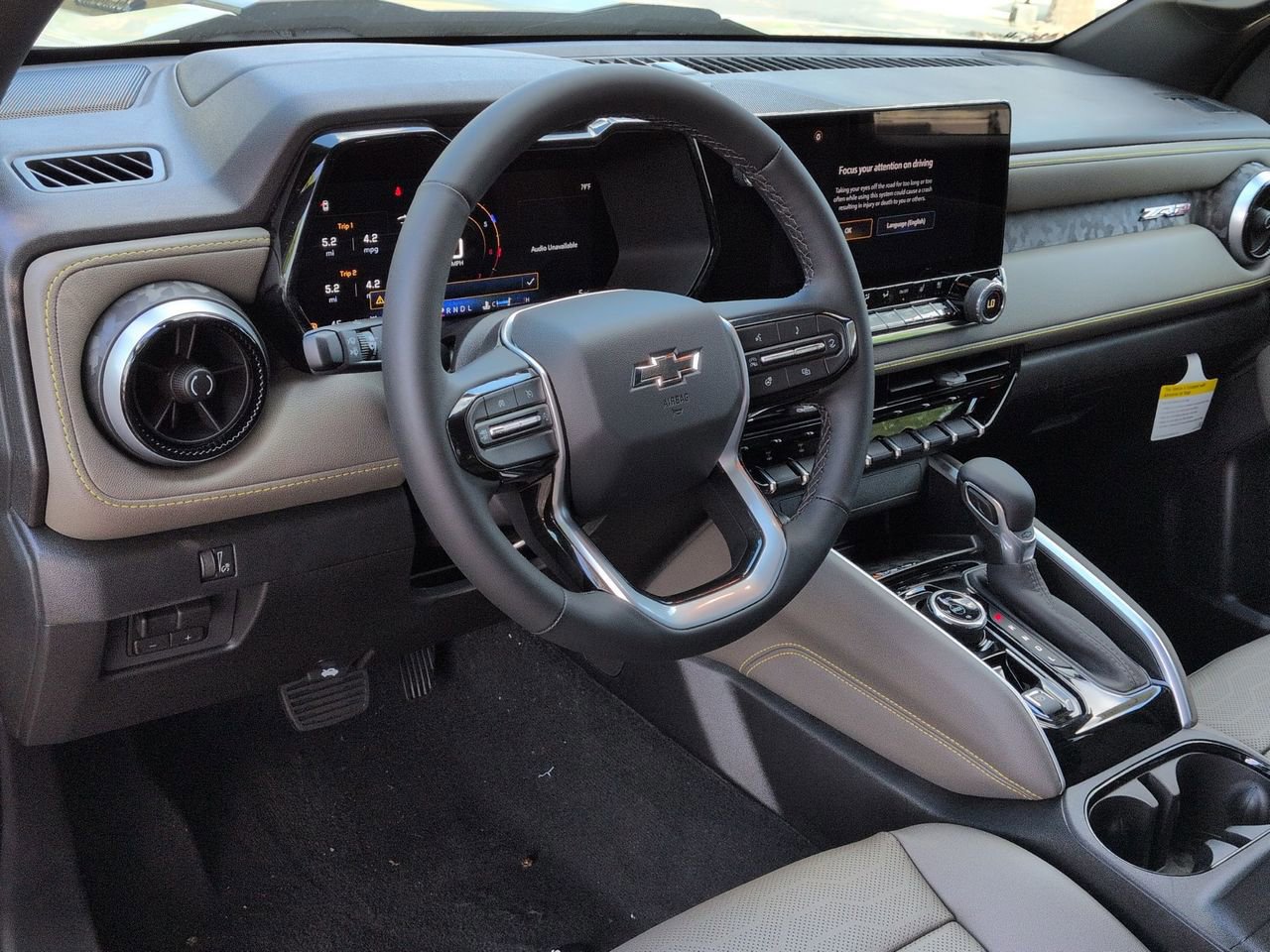 New 2026 Chevrolet Colorado ZR2 w/ Technology Package AWD/4WD image 10