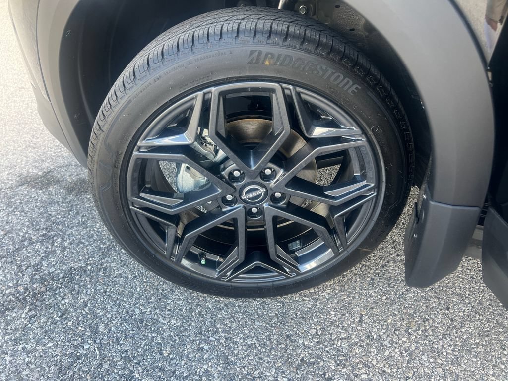 Certified 2025 Nissan Kicks SR AWD/4WD image 27