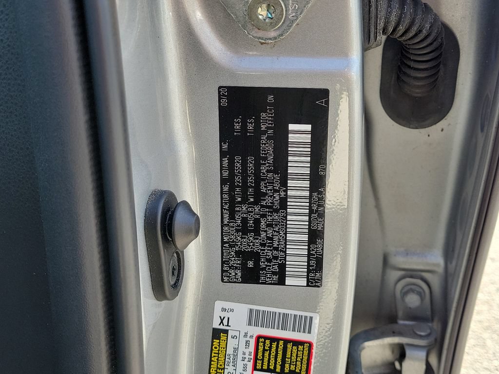 Used 2021 Toyota Highlander Platinum FWD image 26
