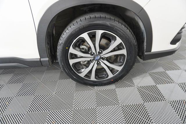 Certified 2024 Subaru Forester Limited image 15