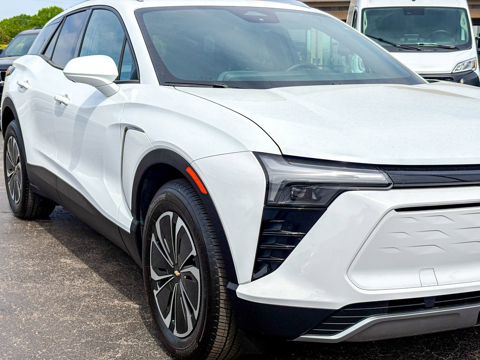 Used 2024 Chevrolet Blazer EV LT AWD/4WD image 3