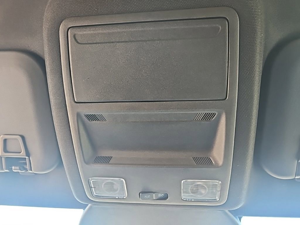 Used 2025 Ford Escape ST-Line image 25