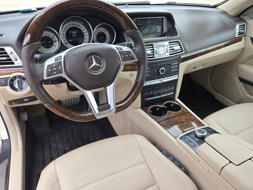 Used 2017 Mercedes-Benz E 400 E 400 w/ Premium 2 Package image 9