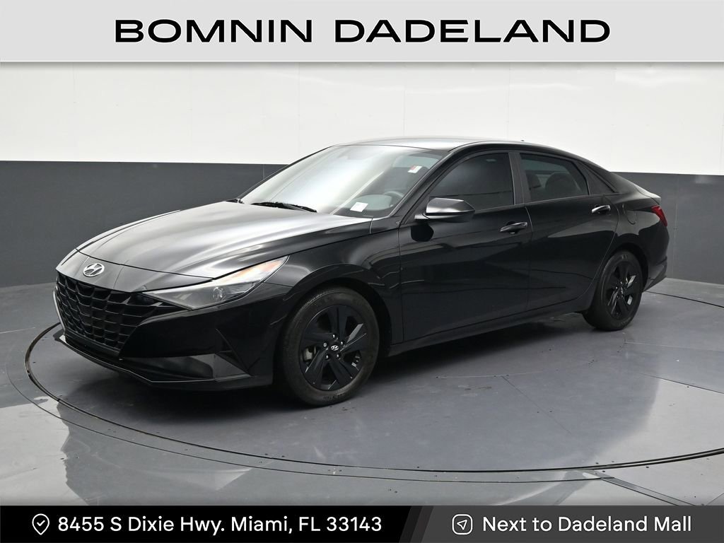 Used 2023 Hyundai Elantra SEL FWD image 1