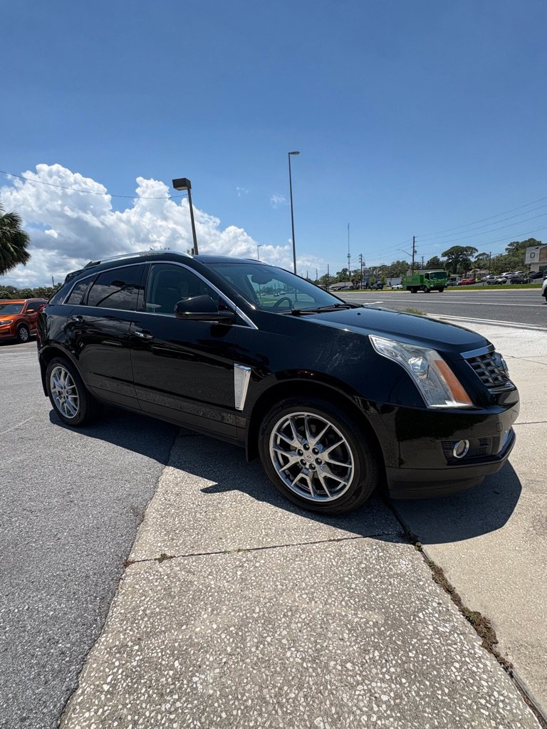 Used 2014 Cadillac SRX Premium FWD image 3