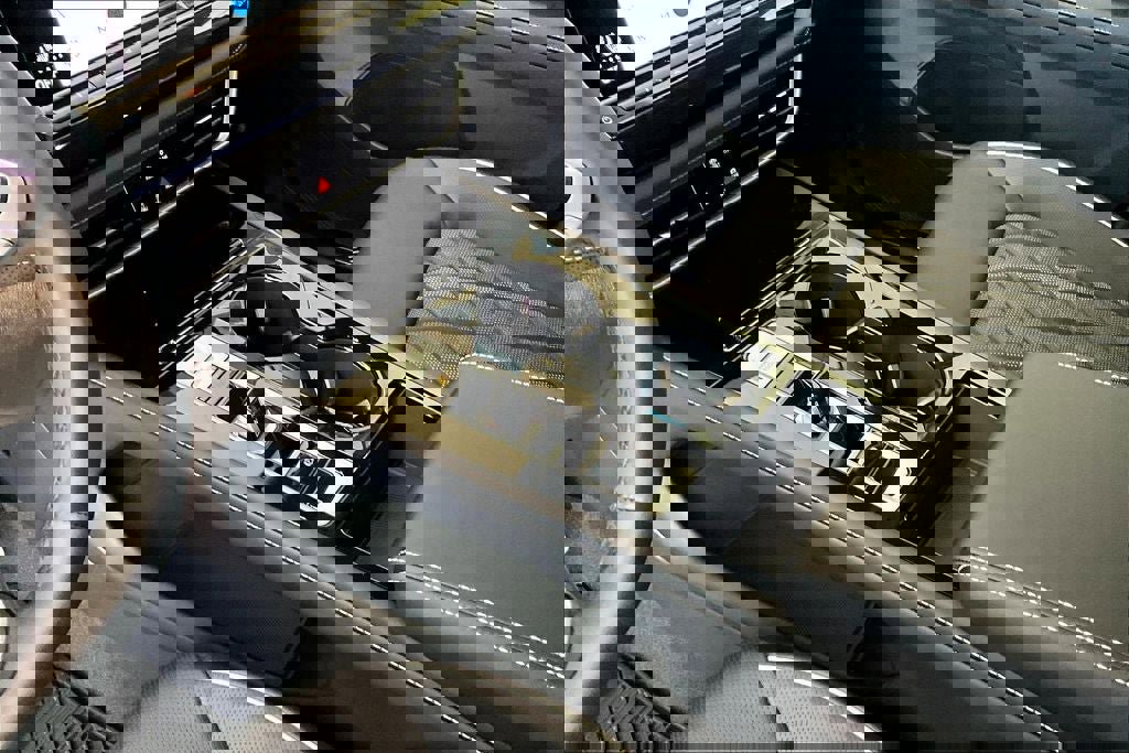 New 2026 Volkswagen Atlas SEL Premium R-Line image 17