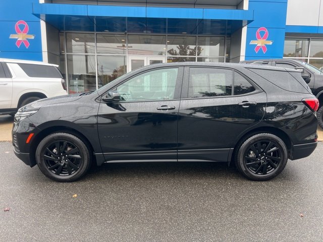 Used 2024 Chevrolet Equinox LS w/ LS Convenience Package image 3