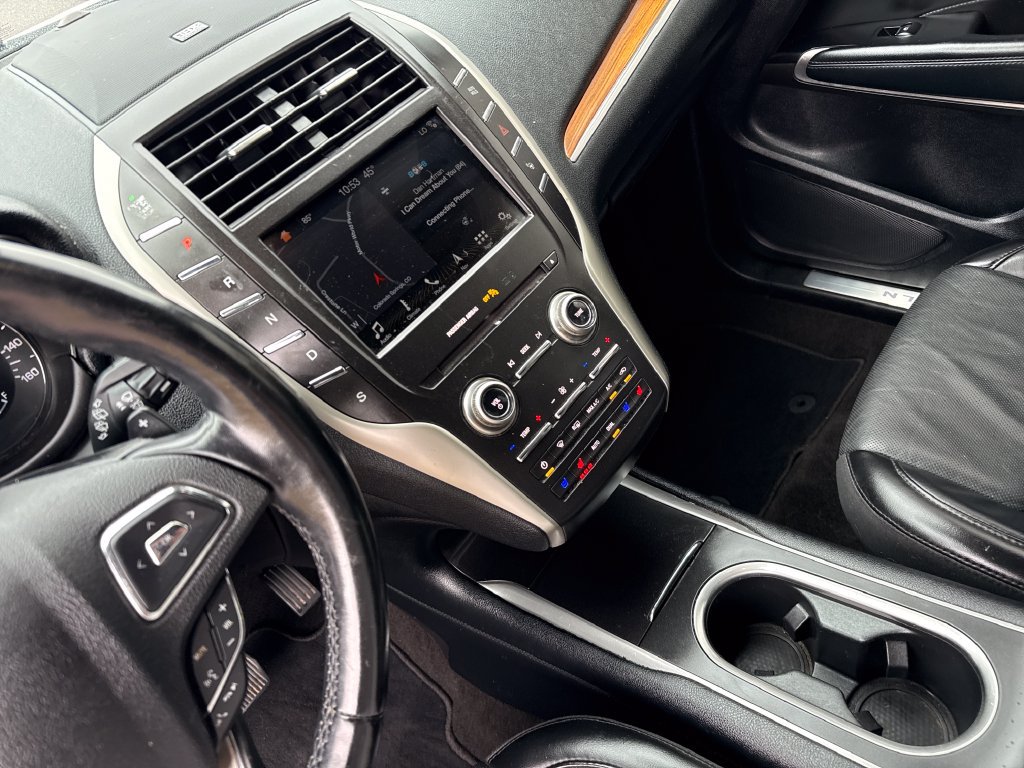 Used 2019 Lincoln MKC Reserve AWD/4WD image 16