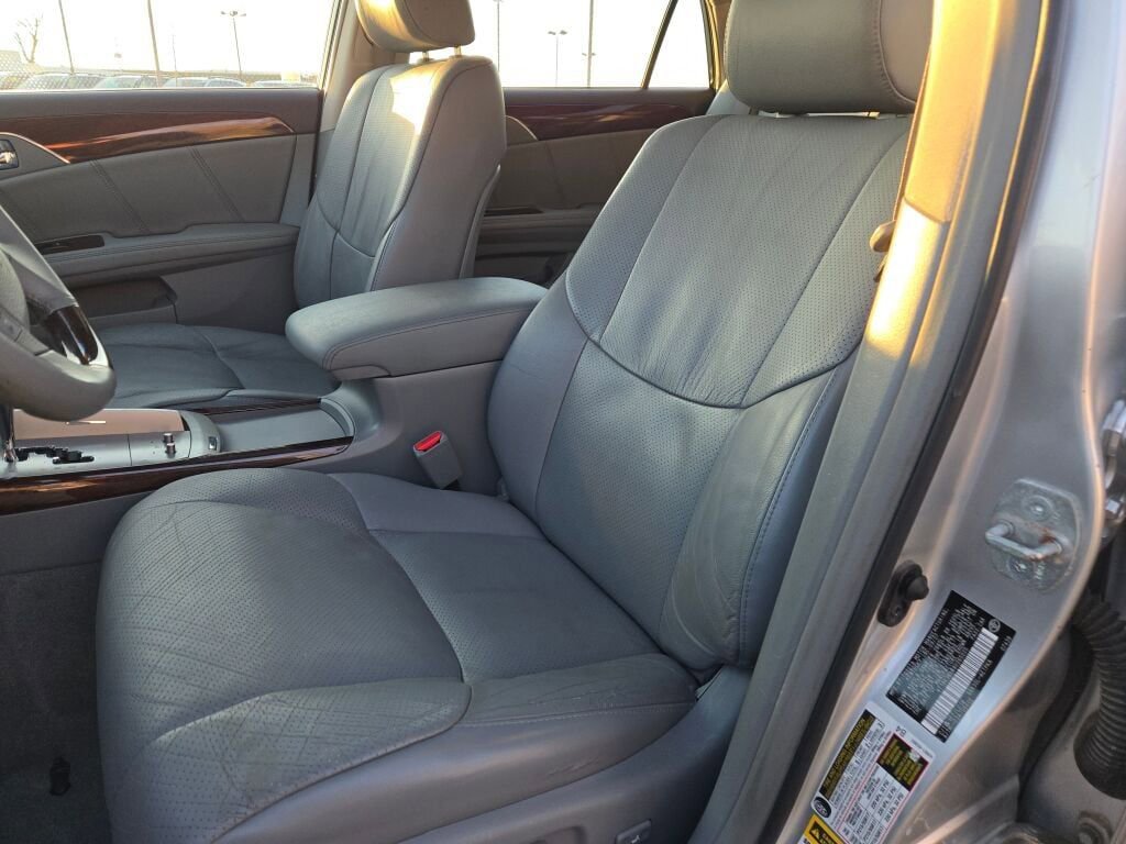 Used 2008 Toyota Avalon XL image 21