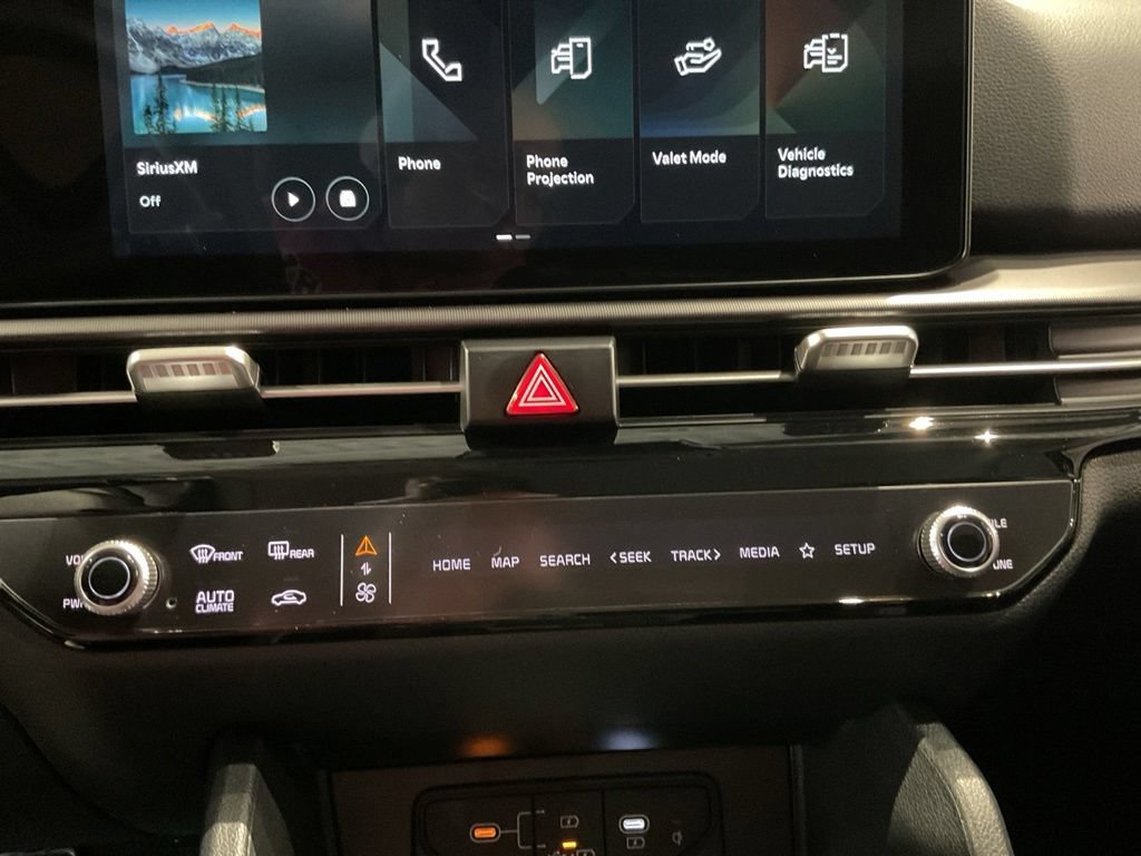 New 2026 Kia Sportage EX AWD/4WD image 16