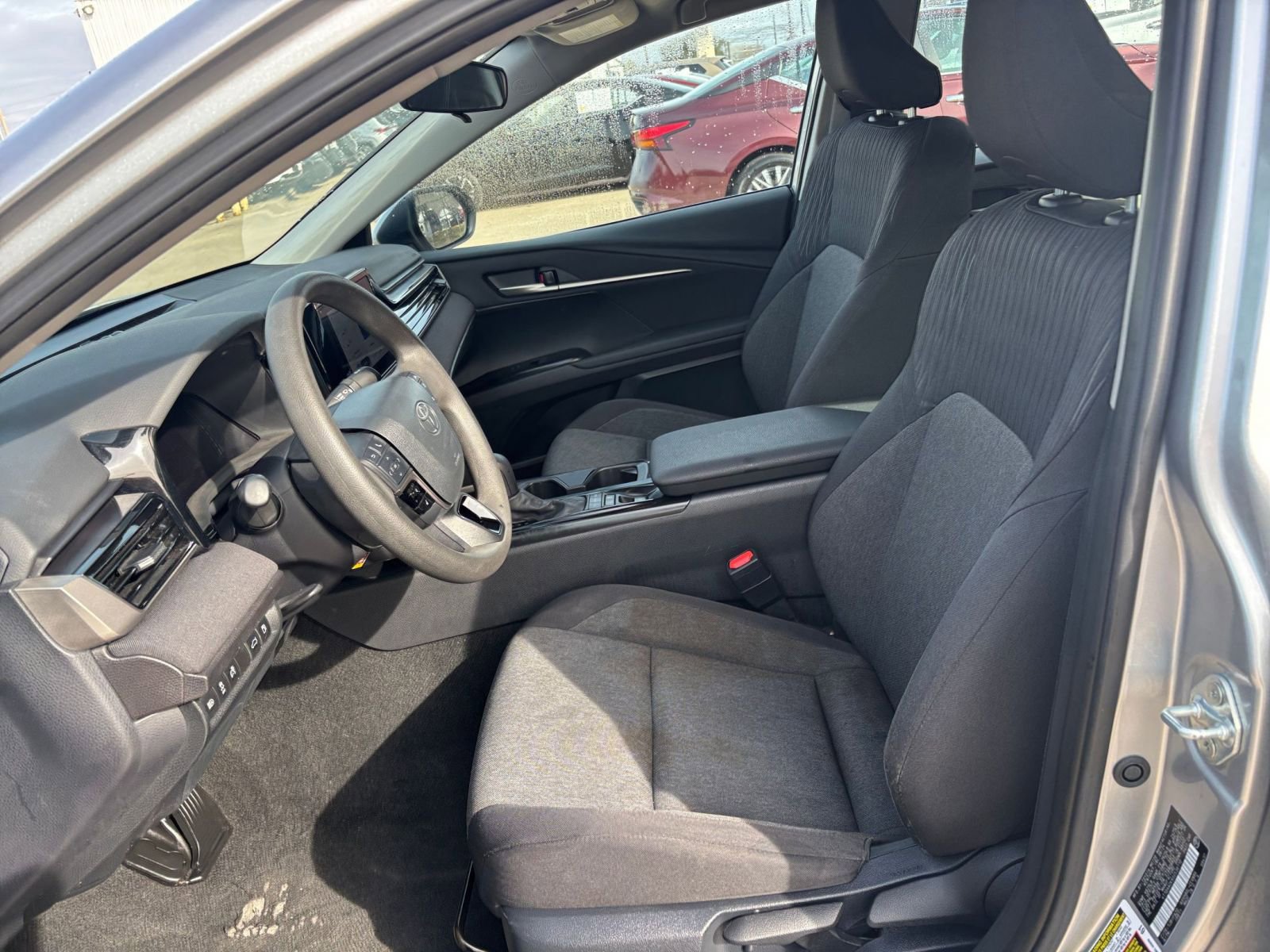Used 2025 Toyota Camry LE image 23