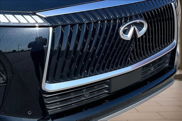 Used 2025 INFINITI QX80 Sensory AWD/4WD image 28