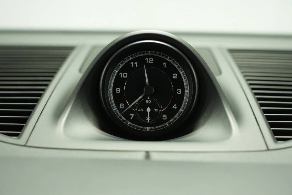 Certified 2022 Porsche Macan image 34