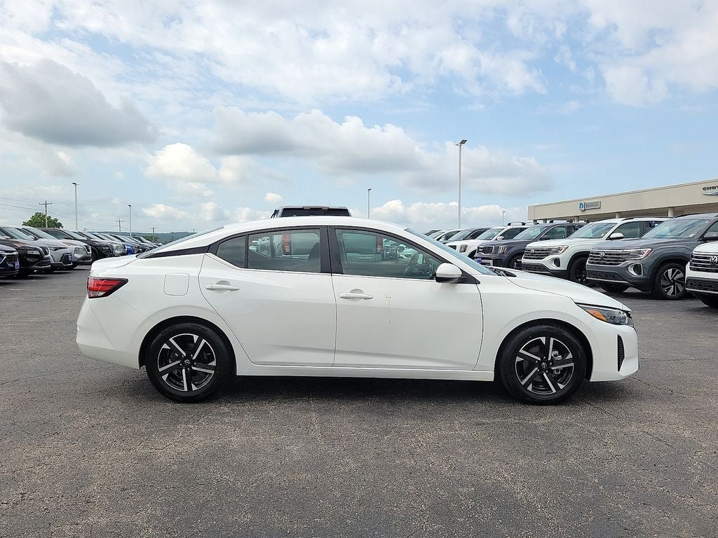 Used 2024 Nissan Sentra SV FWD image 6