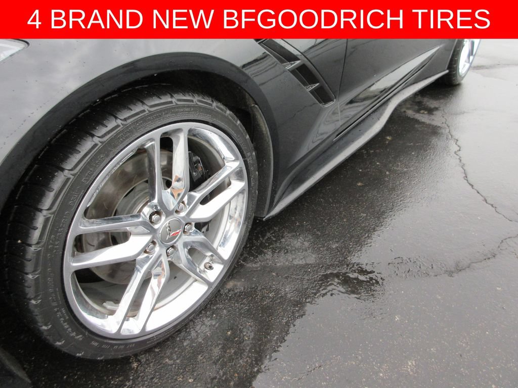 Used 2014 Chevrolet Corvette Stingray Coupe w/ 2LT Preferred Equipment Group RWD image 4