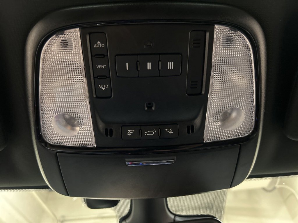 Used 2023 Dodge Durango GT image 28