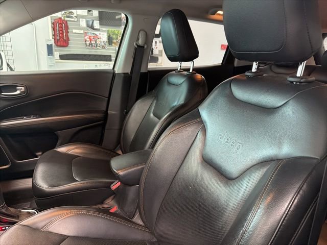 Used 2018 Jeep Compass Limited AWD/4WD image 14
