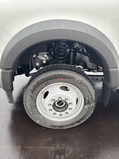 New 2026 Ford F450 XL w/ XL Chrome Package image 9