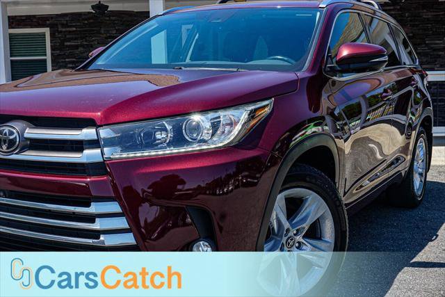Used 2017 Toyota Highlander Limited Platinum AWD/4WD image 6