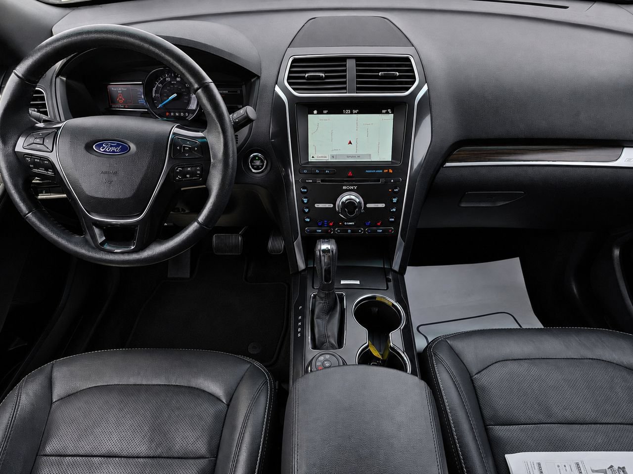 Used 2017 Ford Explorer Limited w/ Equipment Group 301A AWD/4WD image 37
