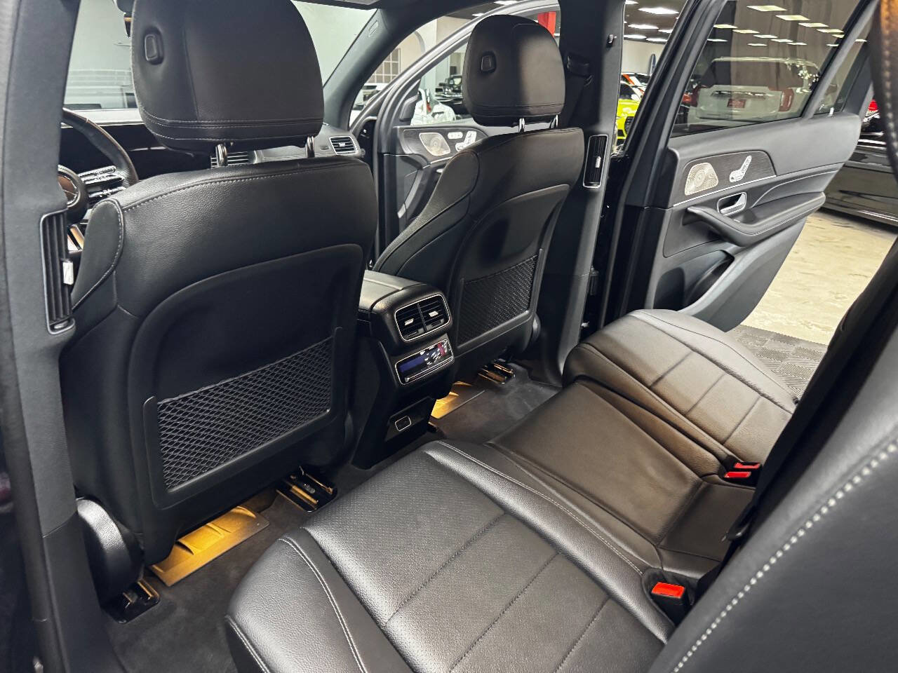 Used 2025 Mercedes-Benz GLS 450 4MATIC image 43