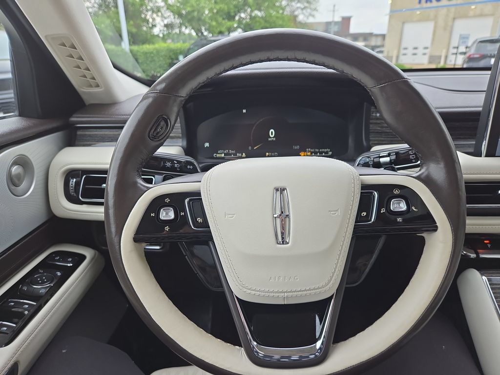 Used 2022 Lincoln Aviator Black Label w/ Dynamic Handling Package AWD/4WD image 19