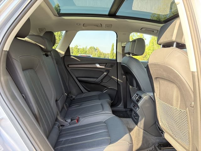 Used 2022 Audi Q5 2.0T Premium w/ Convenience Package AWD/4WD image 15