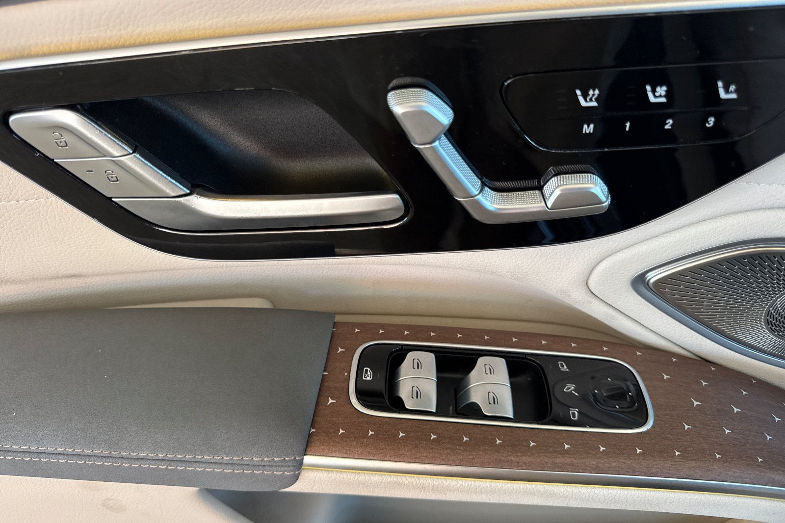Certified 2024 Mercedes-Benz EQS 450+ 4MATIC Sedan image 11