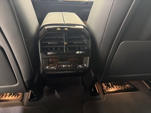 Used 2025 BMW iX xDrive50 w/ Premium Package image 24